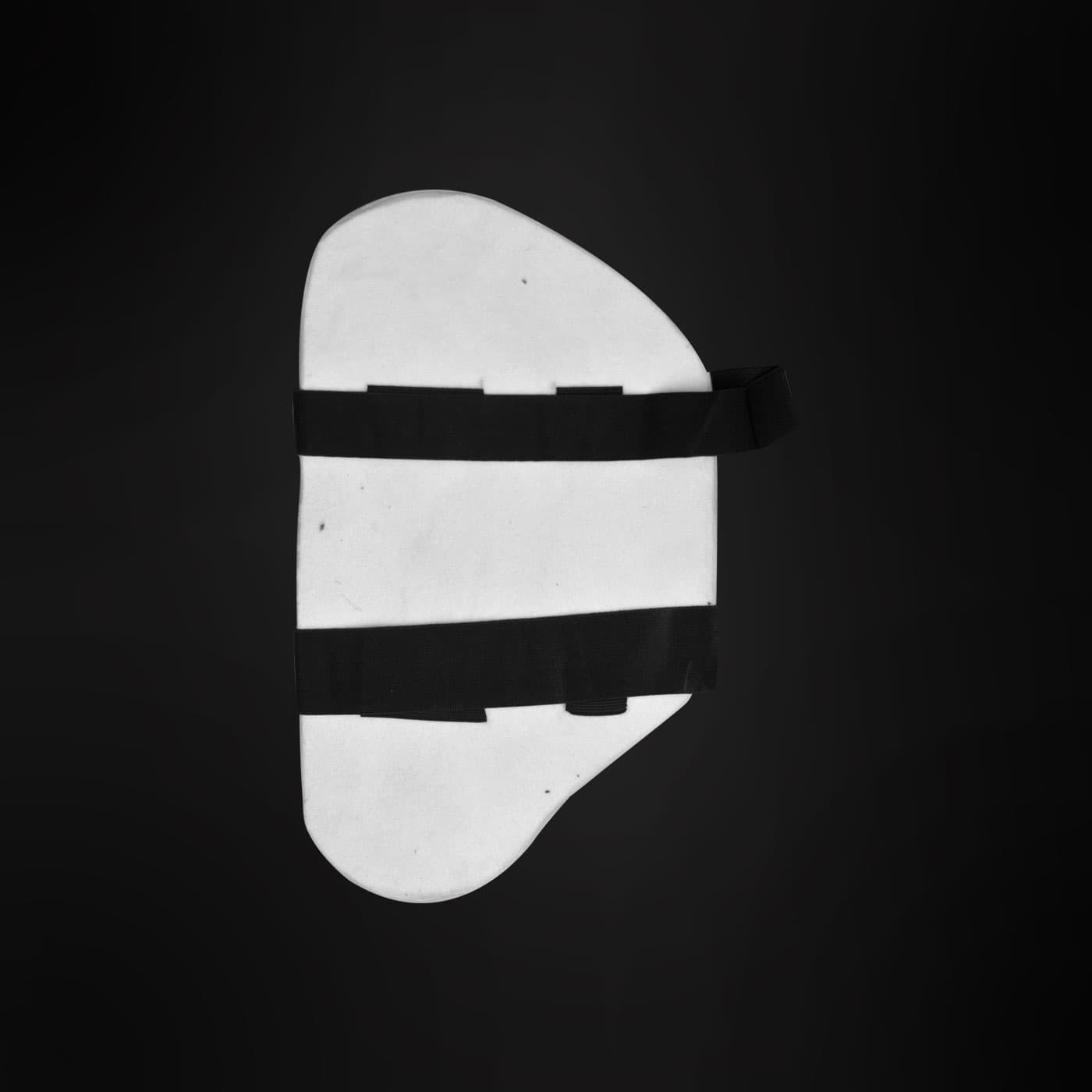 CA PLUS THIGH GUARD - image 1